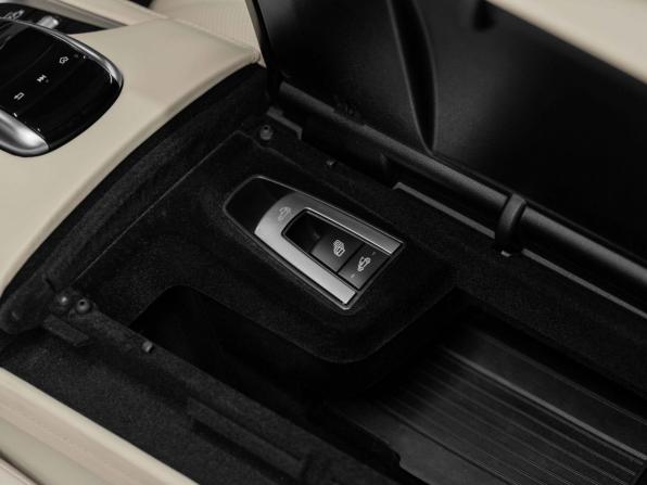 Mercedes-Benz S-Класс AMG III (W222 C217) Рестайлинг с пробегом 2018 года, цена 34 900 000 рублей, 20692 км, кабриолет, Автокод Объявления