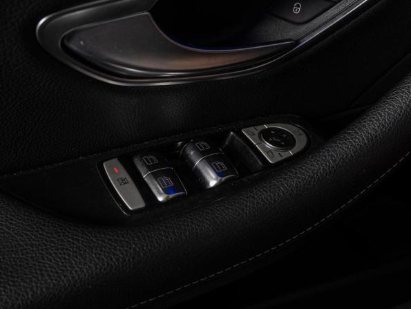 Mercedes-Benz E-Класс V (W213 S213 C238) с пробегом 2019 года, цена 3 020 000 рублей, 151495 км, седан, Автокод Объявления