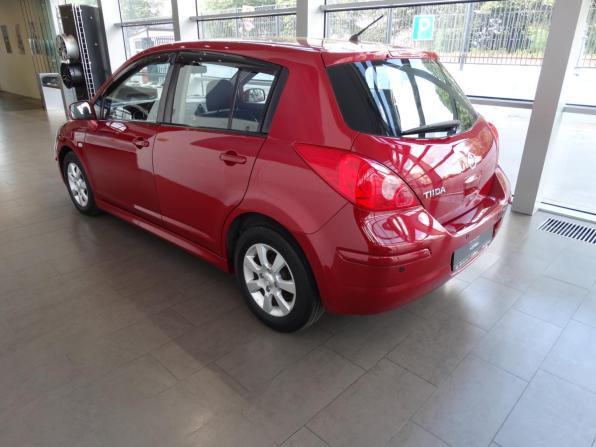 Nissan Tiida I Рестайлинг с пробегом 2012 года, цена 590 000 рублей, 268050 км, хэтчбек, Автокод Объявления