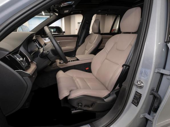 Volvo XC90 II Рестайлинг 2 с пробегом 2025 года, цена 10 000 000 рублей, 42 км, внедорожник, Автокод Объявления