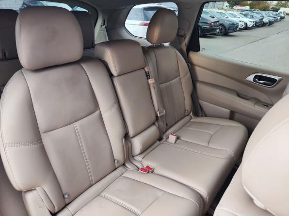 Nissan Pathfinder IV с пробегом 2015 года, цена 1 670 000 рублей, 188050 км, внедорожник, Автокод Объявления