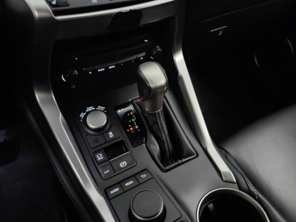 Lexus NX I с пробегом 2015 года, цена 2 559 000 рублей, 157800 км, внедорожник, Автокод Объявления
