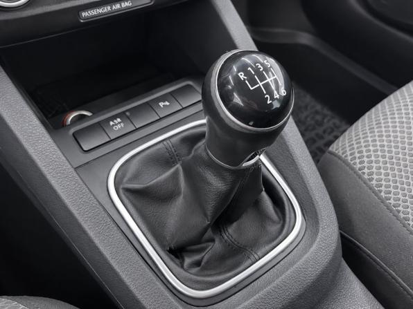 Volkswagen Jetta VI с пробегом 2013 года, цена 964 000 рублей, 226475 км, седан, Автокод Объявления