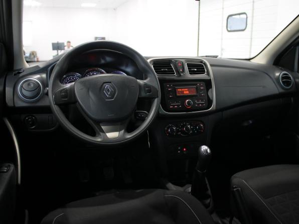 Renault Sandero II с пробегом 2017 года, цена 949 000 рублей, 161000 км, хэтчбек, Автокод Объявления