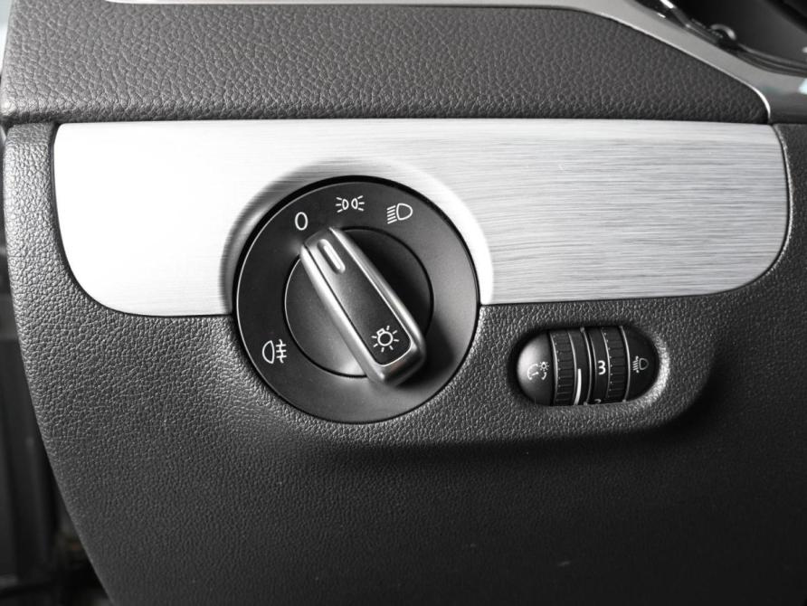 Volkswagen Jetta VI Рестайлинг Ростов-на-Дону  - изображение 15