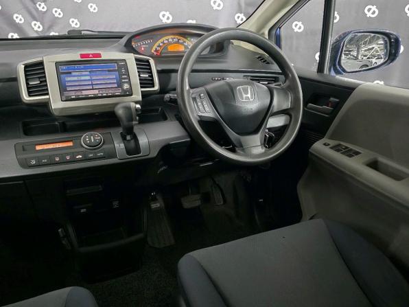 Honda Freed I с пробегом 2009 года, цена 851 000 рублей, 182339 км, компактвэн, Автокод Объявления