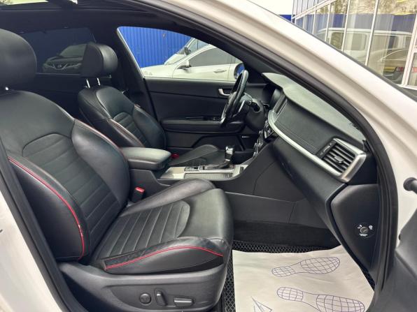Kia Optima IV Рестайлинг с пробегом 2018 года, цена 2 200 000 рублей, 83898 км, седан, Автокод Объявления