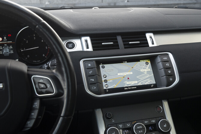 Land Rover Range Rover Evoque I Рестайлинг с пробегом 2018 года, цена 2 999 000 рублей, 84444 км, внедорожник, Автокод Объявления