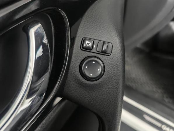 Nissan Qashqai II с пробегом 2016 года, цена 1 085 000 рублей, 286831 км, внедорожник, Автокод Объявления