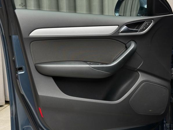 Audi Q3 I (8U) Рестайлинг с пробегом 2015 года, цена 1 879 000 рублей, 160784 км, внедорожник, Автокод Объявления