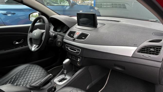 Renault Megane III с пробегом 2010 года, цена 750 000 рублей, 173238 км, хэтчбек, Автокод Объявления