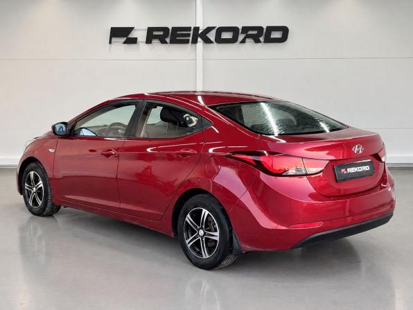 Hyundai Elantra V (MD) Рестайлинг с пробегом 2015 года, цена 849 000 рублей, 183300 км, седан, Автокод Объявления