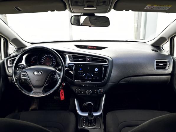 Kia Ceed II Рестайлинг с пробегом 2018 года, цена 1 399 000 рублей, 169021 км, универсал, Автокод Объявления