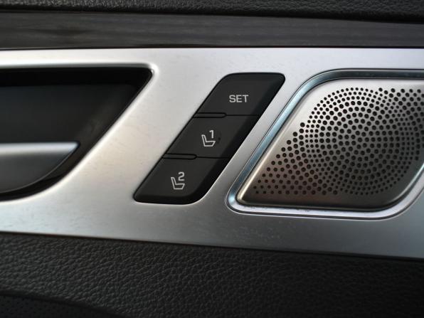 Genesis G80 I с пробегом 2018 года, цена 1 950 000 рублей, 242974 км, седан, Автокод Объявления