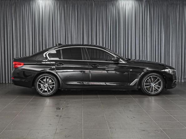 BMW 5 серии VII (G30/G31/G38) с пробегом 2019 года, цена 2 668 000 рублей, 240053 км, седан, Автокод Объявления