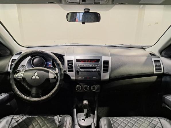 Mitsubishi Outlander II Рестайлинг с пробегом 2011 года, цена 865 000 рублей, 363703 км, внедорожник, Автокод Объявления