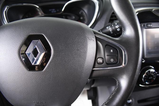 Renault Kaptur I с пробегом 2018 года, цена 1 359 000 рублей, 157000 км, внедорожник, Автокод Объявления