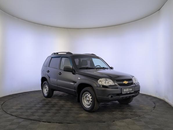 Chevrolet Niva I Рестайлинг с пробегом 2018 года, цена 720 000 рублей, 117027 км, внедорожник, Автокод Объявления