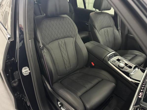 BMW X7 I (G07) Рестайлинг с пробегом 2025 года, цена 17 595 000 рублей, 4997 км, внедорожник, Автокод Объявления