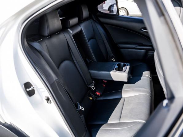 Lexus UX I с пробегом 2020 года, цена 2 700 000 рублей, 65500 км, внедорожник, Автокод Объявления