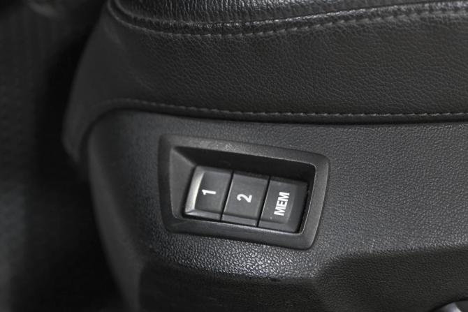 Opel Insignia I Рестайлинг с пробегом 2014 года, цена 979 000 рублей, 200300 км, седан, Автокод Объявления