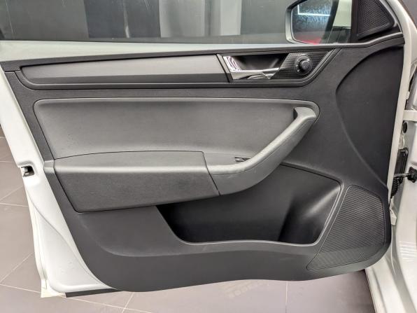 Skoda Rapid I Рестайлинг с пробегом 2019 года, цена 850 000 рублей, 184126 км, лифтбек, Автокод Объявления