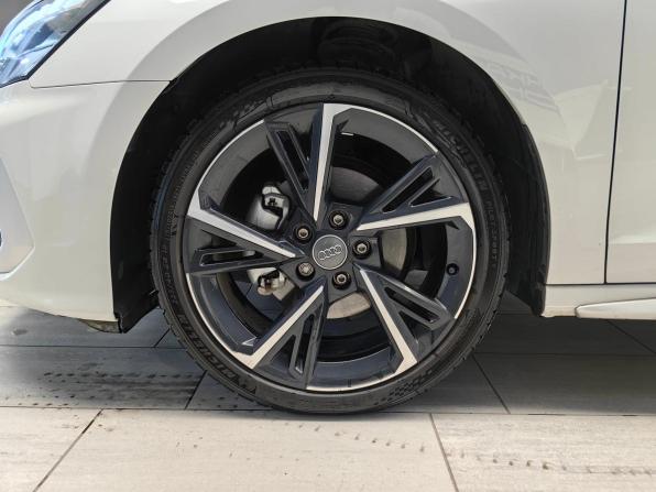 Audi A3 IV (8Y) с пробегом 2021 года, цена 2 560 000 рублей, 65000 км, седан, Автокод Объявления