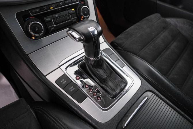 Volkswagen Passat B6 с пробегом 2010 года, цена 899 000 рублей, 206000 км, седан, Автокод Объявления