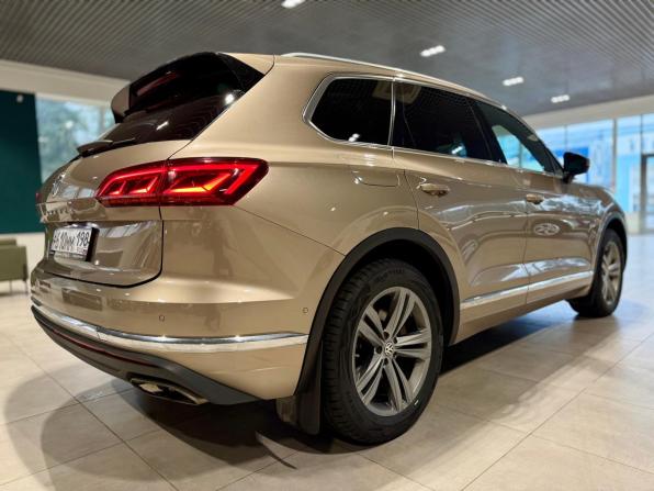 Volkswagen Touareg III с пробегом 2019 года, цена 3 990 000 рублей, 189300 км, внедорожник, Автокод Объявления