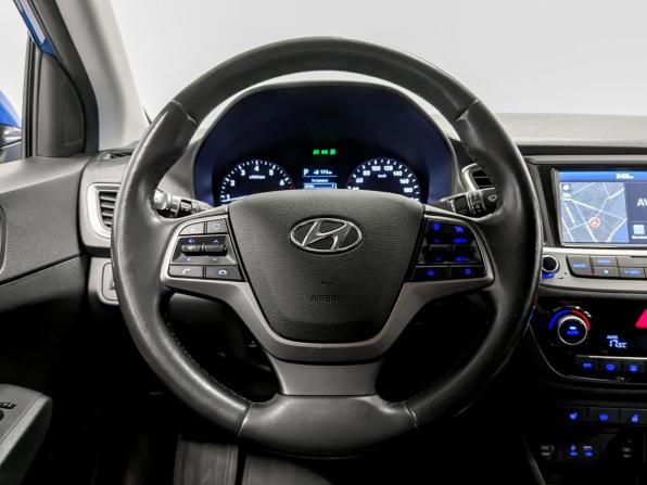 Hyundai Solaris II с пробегом 2018 года, цена 1 330 000 рублей, 93397 км, седан, Автокод Объявления