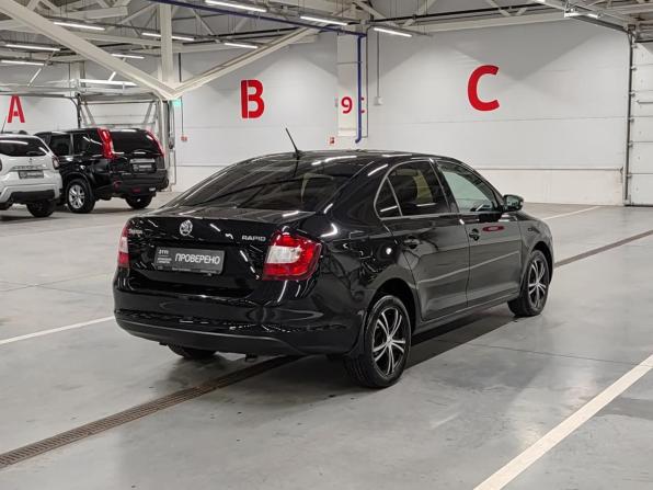 Skoda Rapid I Рестайлинг с пробегом 2018 года, цена 1 170 000 рублей, 202855 км, лифтбек, Автокод Объявления