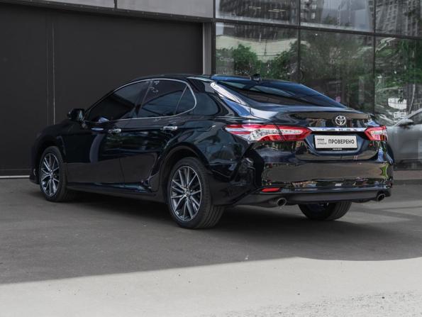 Toyota Camry VIII (XV70) Рестайлинг с пробегом 2023 года, цена 3 499 000 рублей, 42880 км, седан, Автокод Объявления