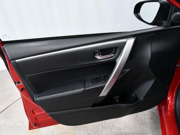 Toyota Corolla XI (E160 E170 E180) с пробегом 2013 года, цена 1 397 000 рублей, 112000 км, седан, Автокод Объявления