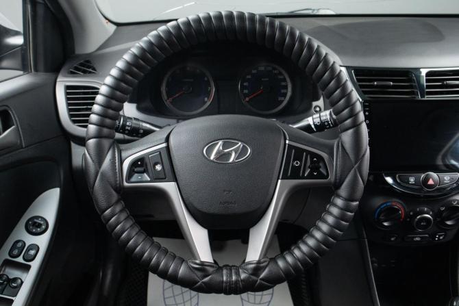 Hyundai Solaris I Рестайлинг с пробегом 2016 года, цена 999 000 рублей, 127004 км, седан, Автокод Объявления