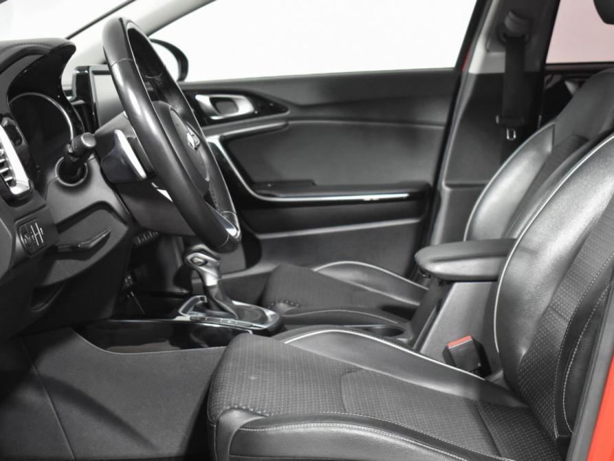 Kia Ceed III Санкт-Петербург  - изображение 11
