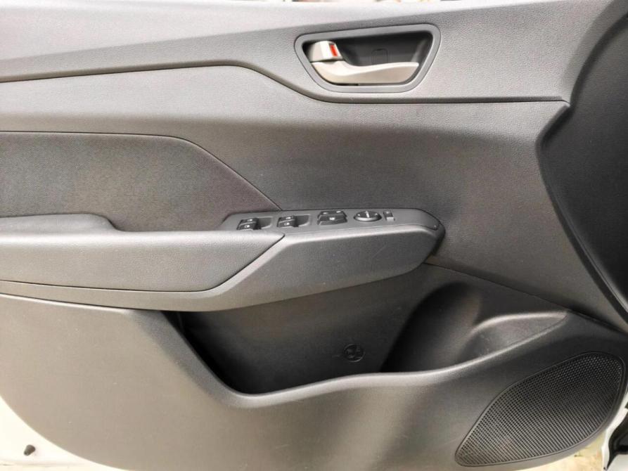 Hyundai Solaris II Набережные Челны  - изображение 6