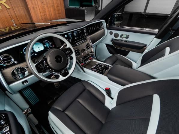 Rolls-Royce Cullinan I Рестайлинг с пробегом 2024 года, цена 57 292 000 рублей, 1876 км, внедорожник, Автокод Объявления