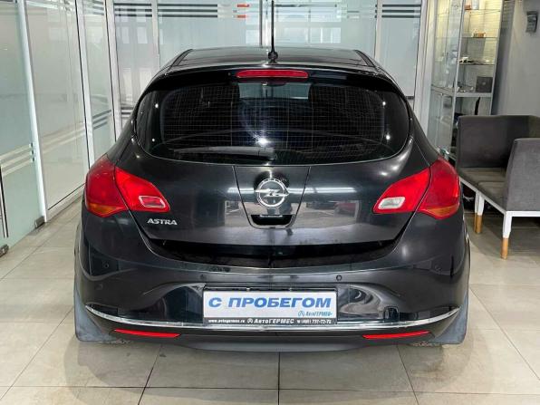 Opel Astra J Рестайлинг с пробегом 2014 года, цена 694 000 рублей, 231512 км, хэтчбек, Автокод Объявления