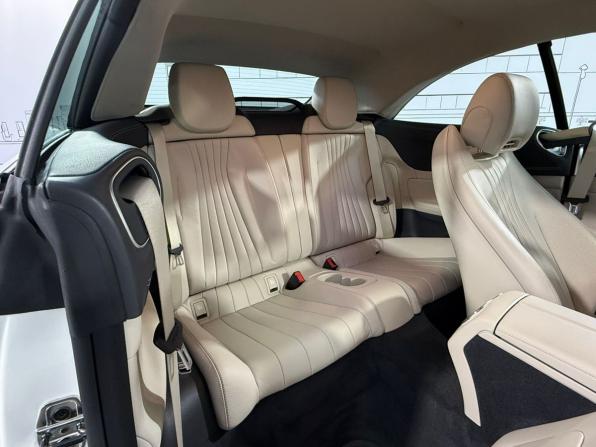 Mercedes-Benz E-Класс V (W213 S213 C238) Рестайлинг с пробегом 2021 года, цена 6 520 000 рублей, 21900 км, кабриолет, Автокод Объявления