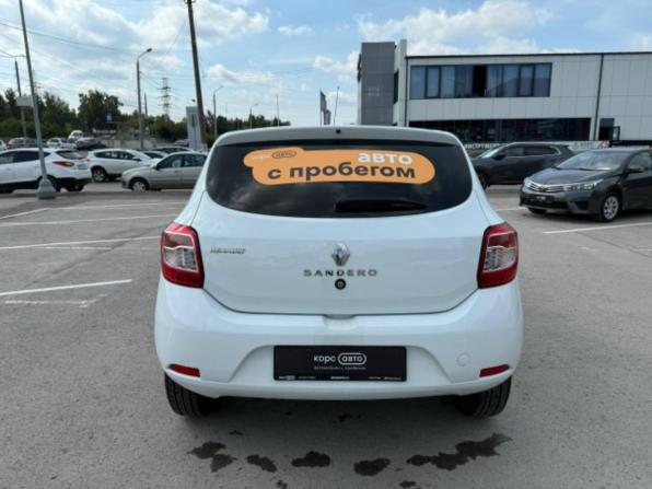 Renault Sandero II с пробегом 2017 года, цена 668 000 рублей, 150347 км, хэтчбек, Автокод Объявления