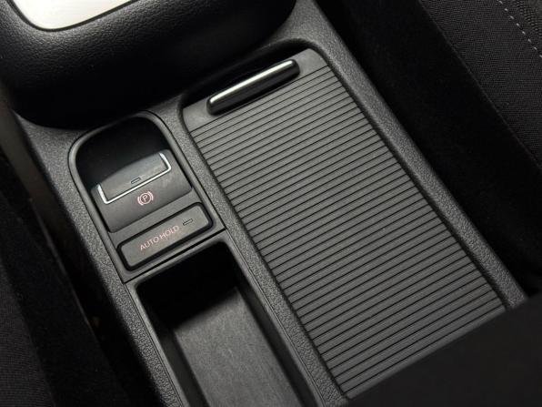 Volkswagen Tiguan I Рестайлинг с пробегом 2015 года, цена 1 429 000 рублей, 173218 км, внедорожник, Автокод Объявления