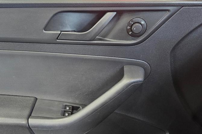 Skoda Rapid I с пробегом 2015 года, цена 960 000 рублей, 139479 км, лифтбек, Автокод Объявления