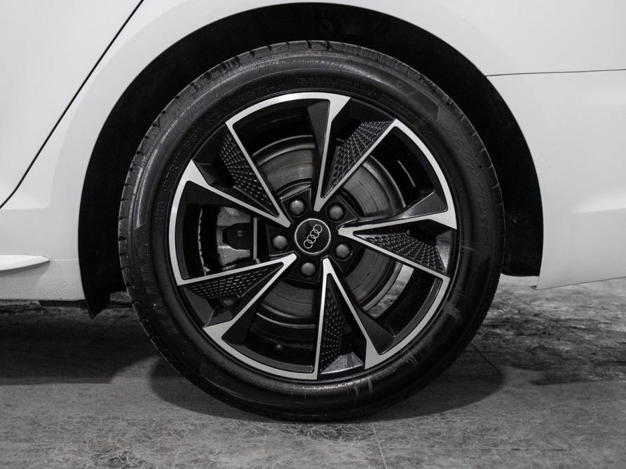 Audi A4 V (B9) Иркутск  - изображение 23