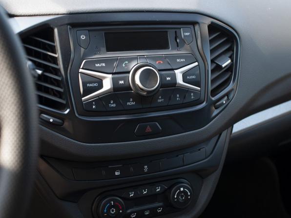 Lada (ВАЗ) Vesta I с пробегом 2019 года, цена 950 000 рублей, 105612 км, универсал, Автокод Объявления