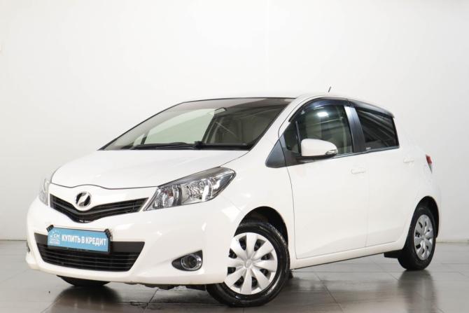 Toyota Vitz III (XP130) с пробегом 2013 года, цена 859 000 рублей, 84200 км, хэтчбек, Автокод Объявления
