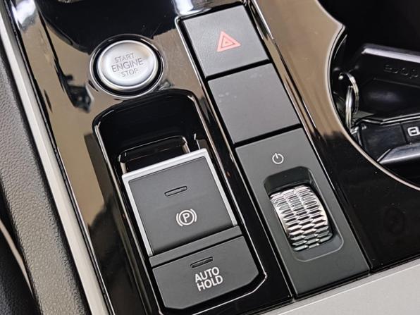 Volkswagen Touareg III с пробегом 2021 года, цена 5 975 000 рублей, 122369 км, внедорожник, Автокод Объявления