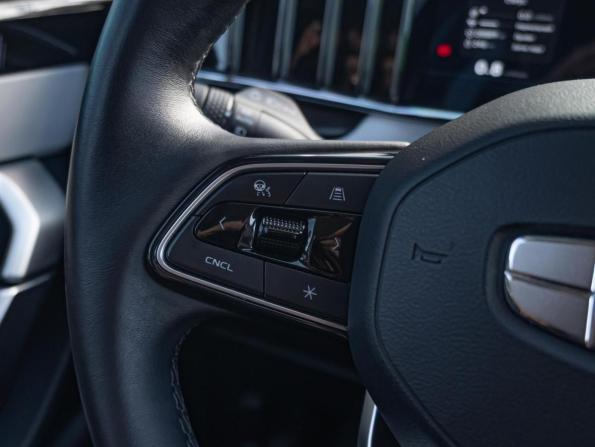 Geely Atlas II с пробегом 2024 года, цена 2 660 000 рублей, 28889 км, внедорожник, Автокод Объявления