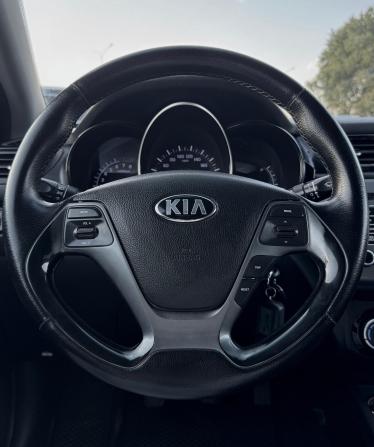 Kia Rio III Рестайлинг с пробегом 2015 года, цена 790 000 рублей, 197000 км, седан, Автокод Объявления