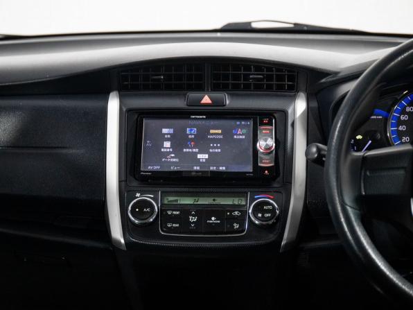 Toyota Corolla XI (E160 E170 E180) Рестайлинг 1 с пробегом 2016 года, цена 1 099 500 рублей, 170000 км, универсал, Автокод Объявления