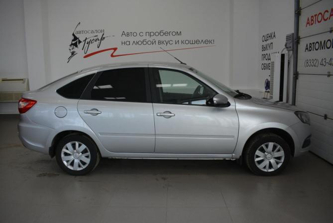 Lada (ВАЗ) Granta I Рестайлинг с пробегом 2022 года, цена 729 000 рублей, 84000 км, хэтчбек, Автокод Объявления